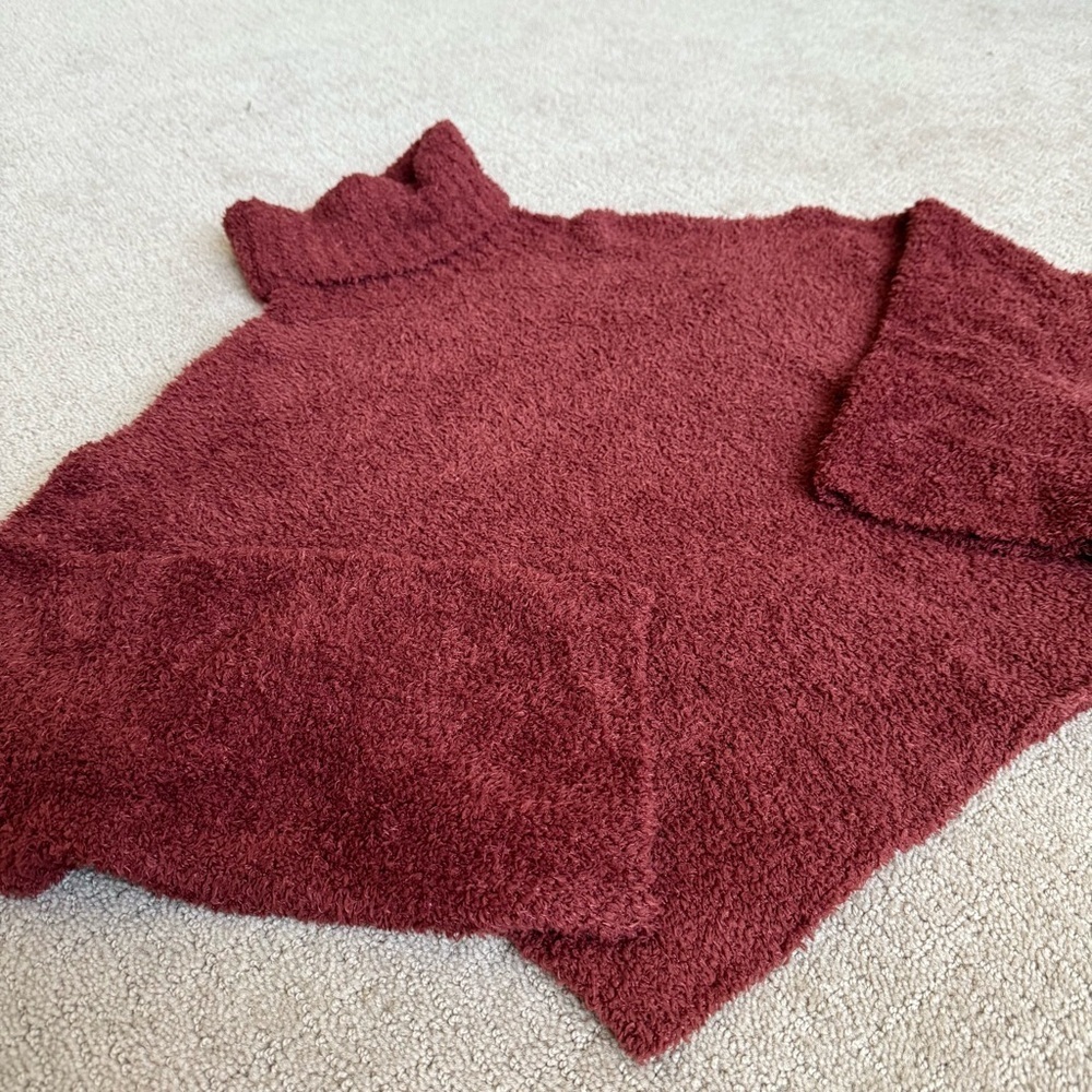 Urban Outfitters Turtleneck Sweater - Picture 2 of 5